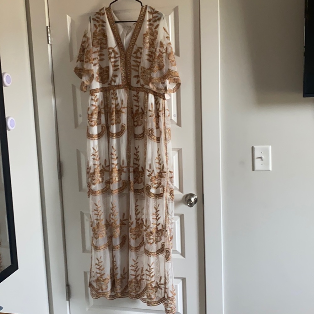 NWT Ivory / Multi-Color Maxi Dress - A Beautiful Soul / Arula